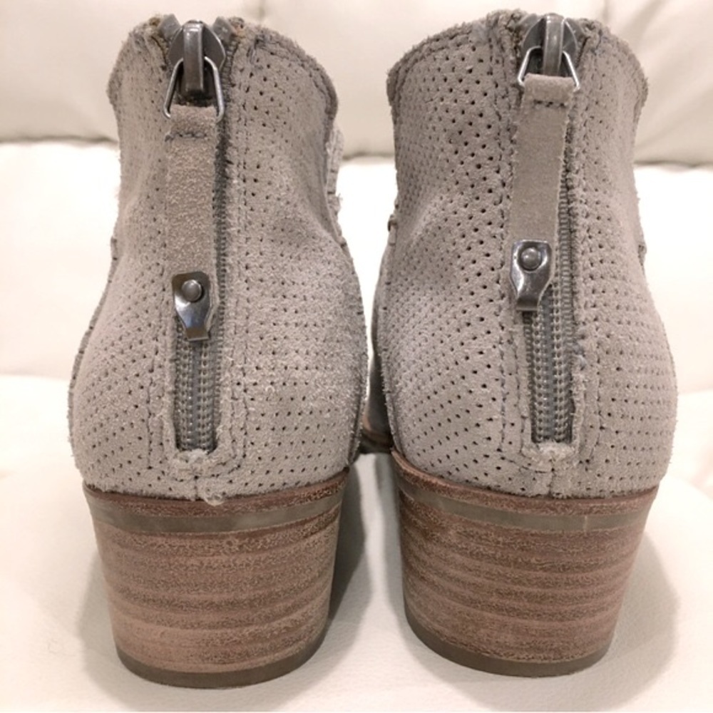 Dolce Vita Karsen Leather Bootie - Picture 4 of 15